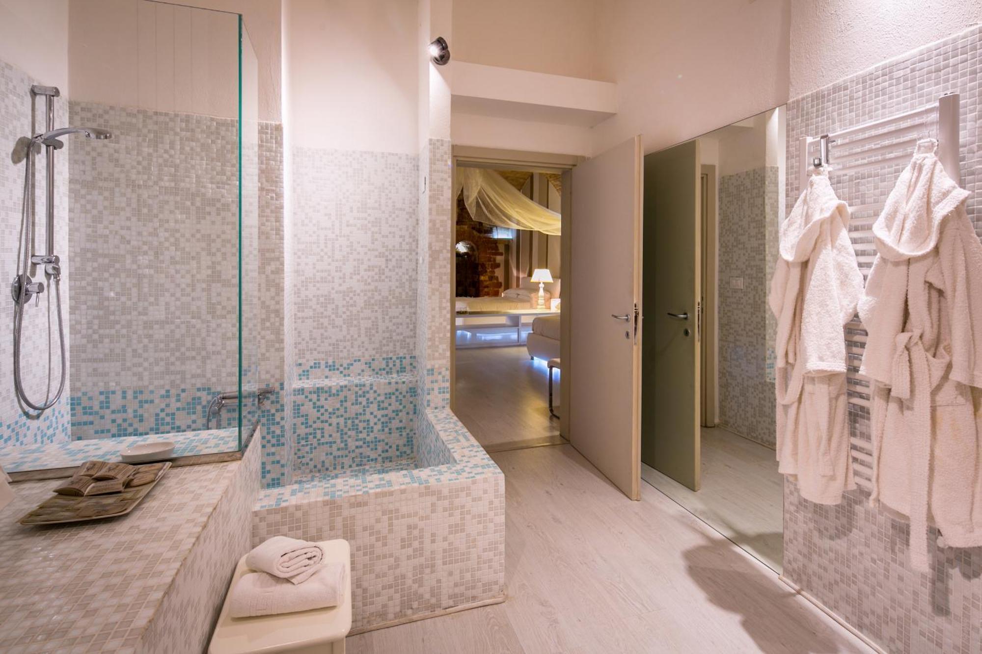 Hotel Degli Affreschi مونتيفالكو الغرفة الصورة